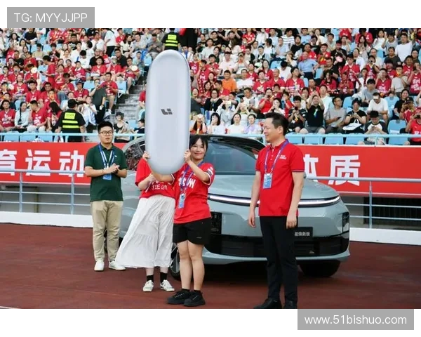 周伟专访:从青涩少年到网球巨星的奋斗与成长之路