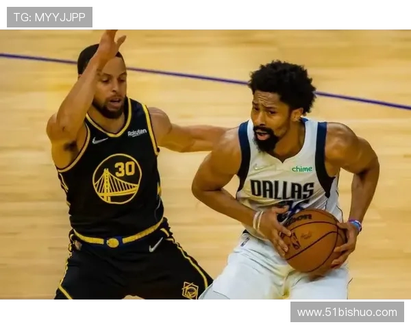 勇士与湖人季前赛精彩回放分析及赛后亮点总结 勇士与湖人季前赛精彩回放分析及赛后亮点总结