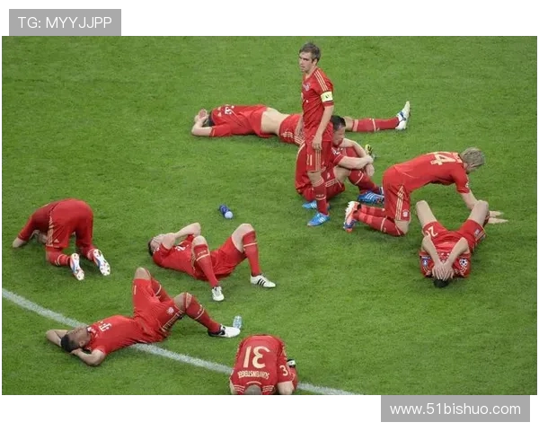 塞罗与罗萨体育的激烈对决揭示足球战术的精彩与魅力