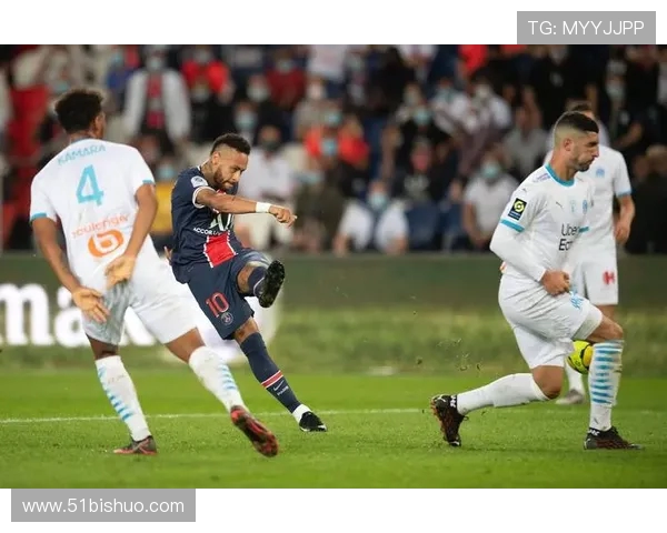 多姆扎莱迎战马赛展现欧洲足球激情与实力对决