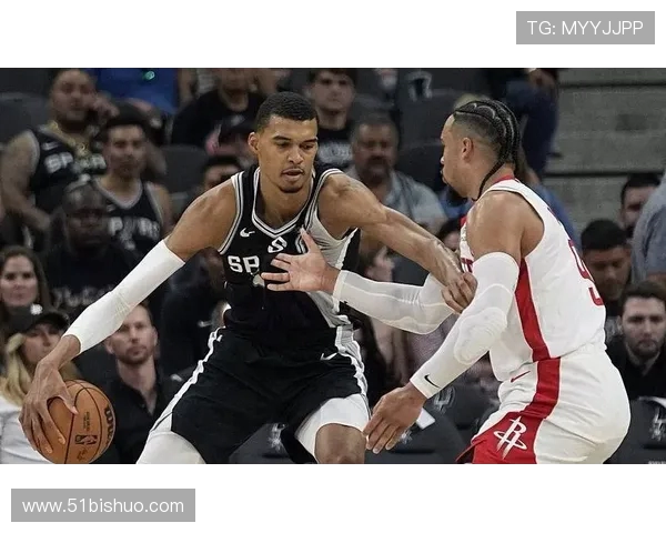 火箭队与马刺队激战在即2日18点精彩对决不可错过