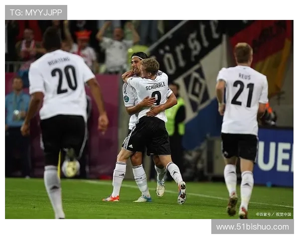 荷兰与德国足球对决比分揭晓精彩瞬间回顾