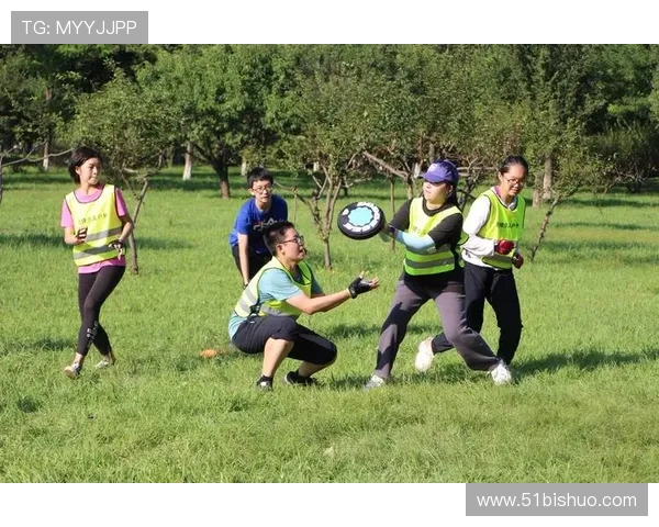 重庆飞盘队区域防守新策略探讨与实践分析